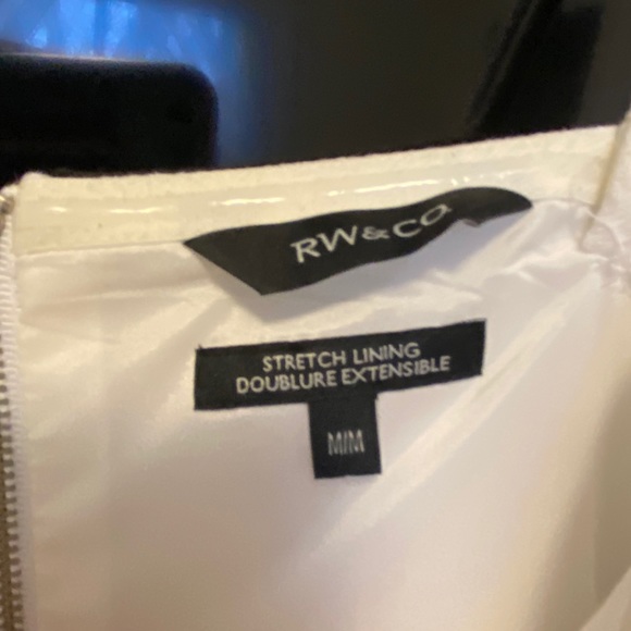 RW&Co peekaboo top - Picture 13 of 15